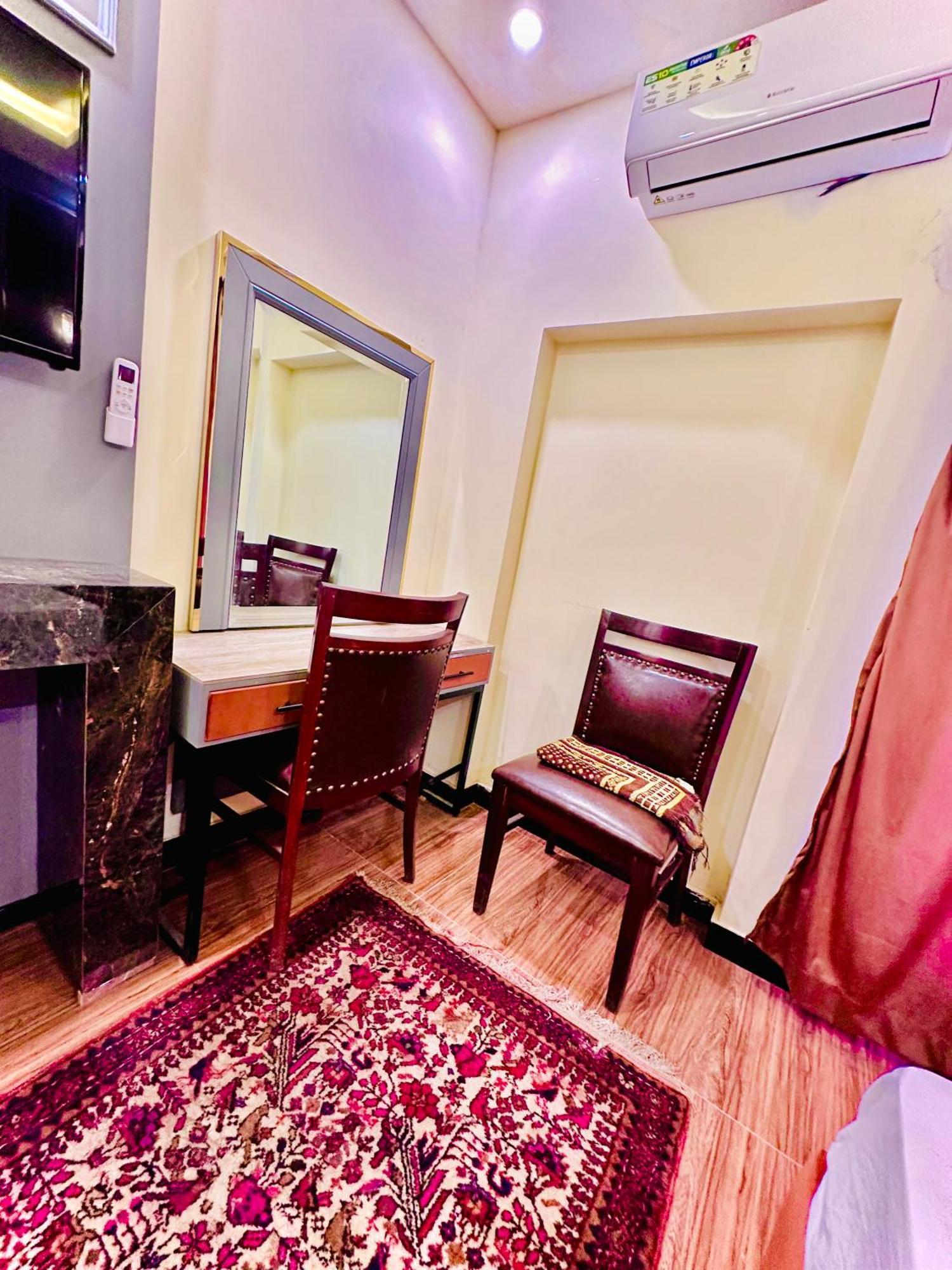 Blue Moon Executive Hotel Islamabad Exterior foto