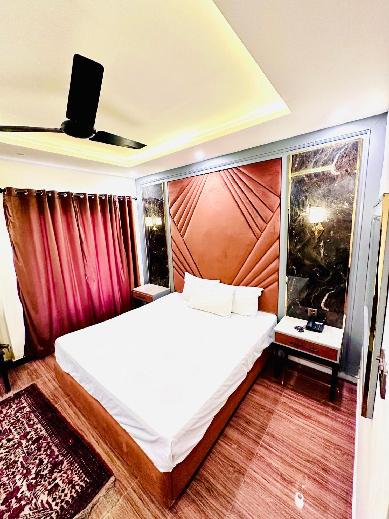 Blue Moon Executive Hotel Islamabad Exterior foto