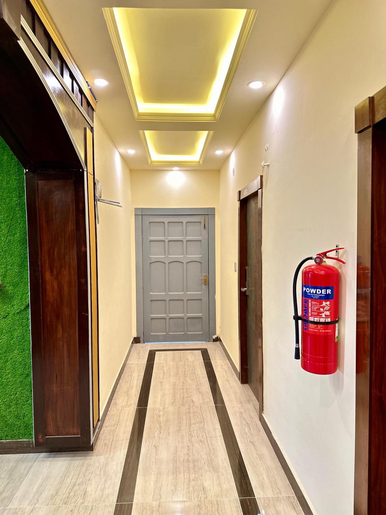 Blue Moon Executive Hotel Islamabad Exterior foto