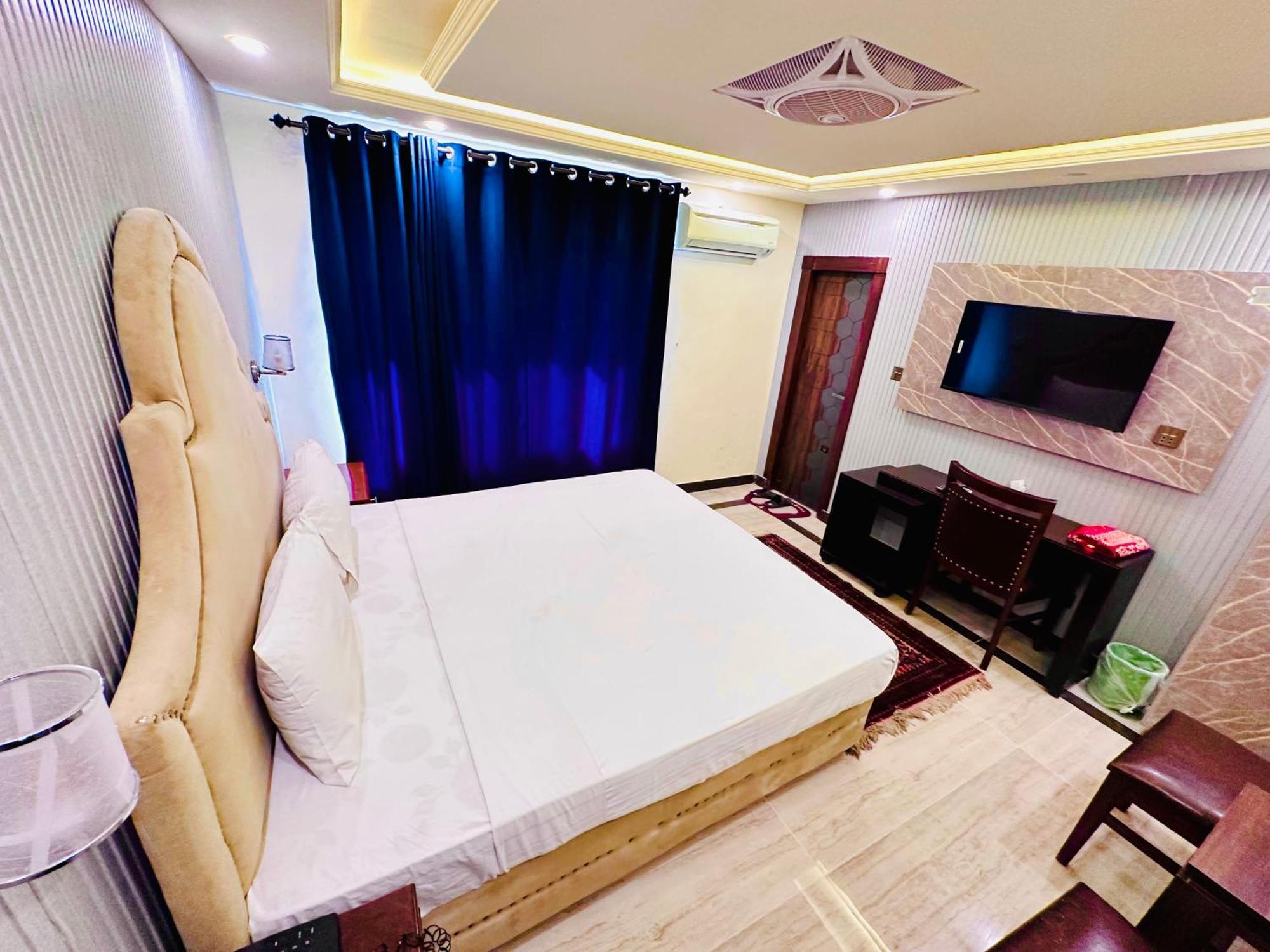 Blue Moon Executive Hotel Islamabad Exterior foto